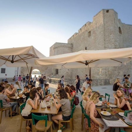 Casa Vacanze Antiche Mura E Poi Монополи Экстерьер фото